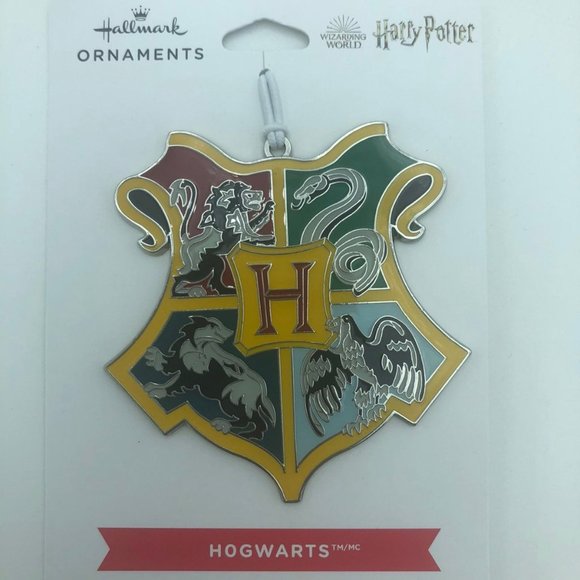 Hallmark Ornaments Harry Potter Hogwarts Crest Ornament - Picture 1 of 3